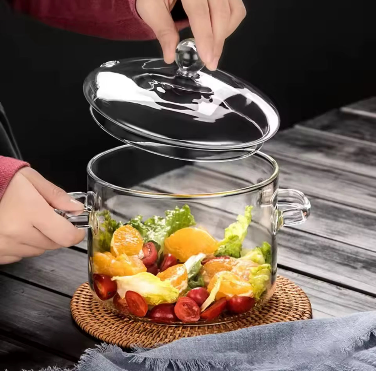 SOUPIÈRE EN VERRE
