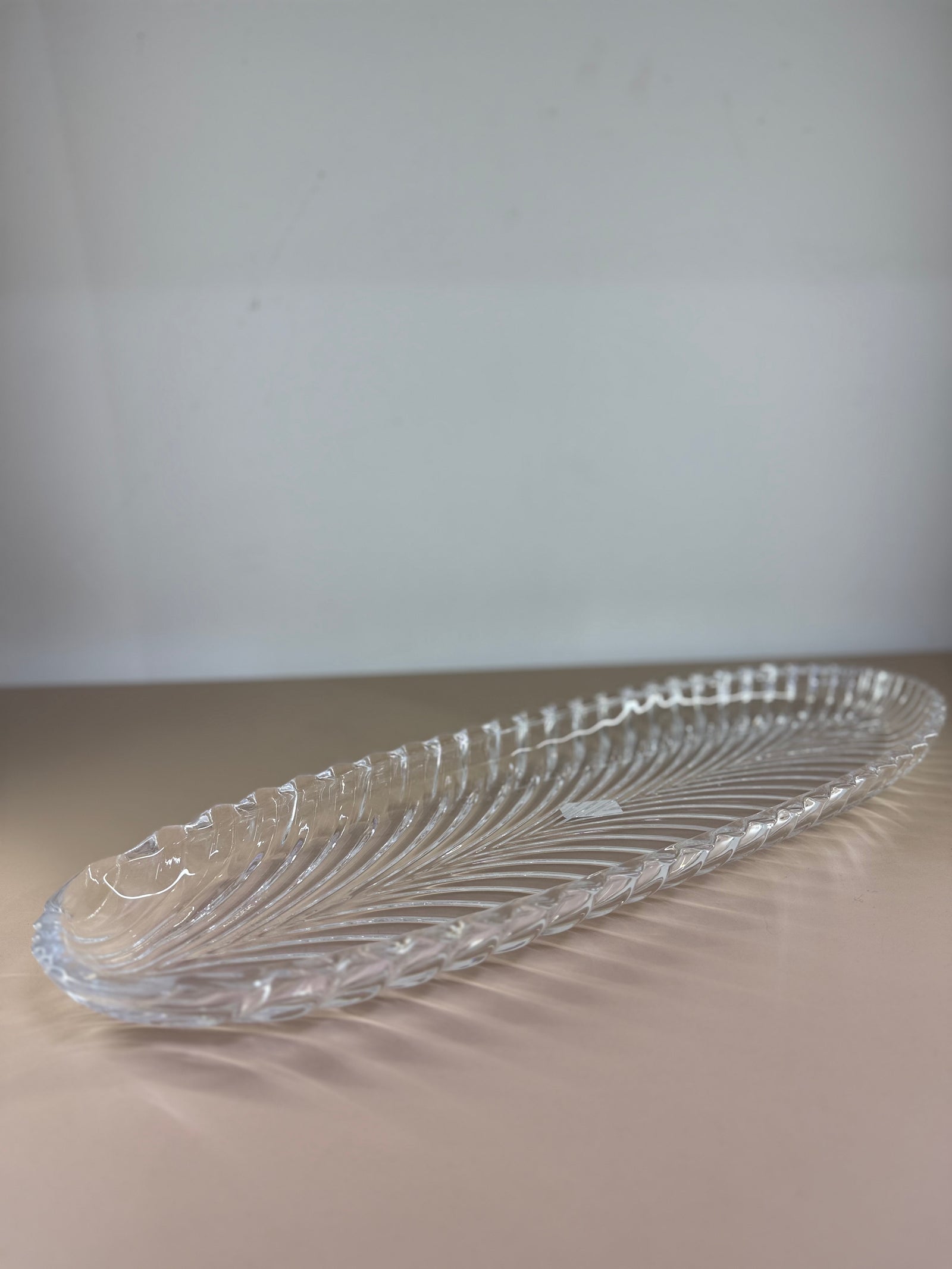 PLAT OVAL EN VERRE