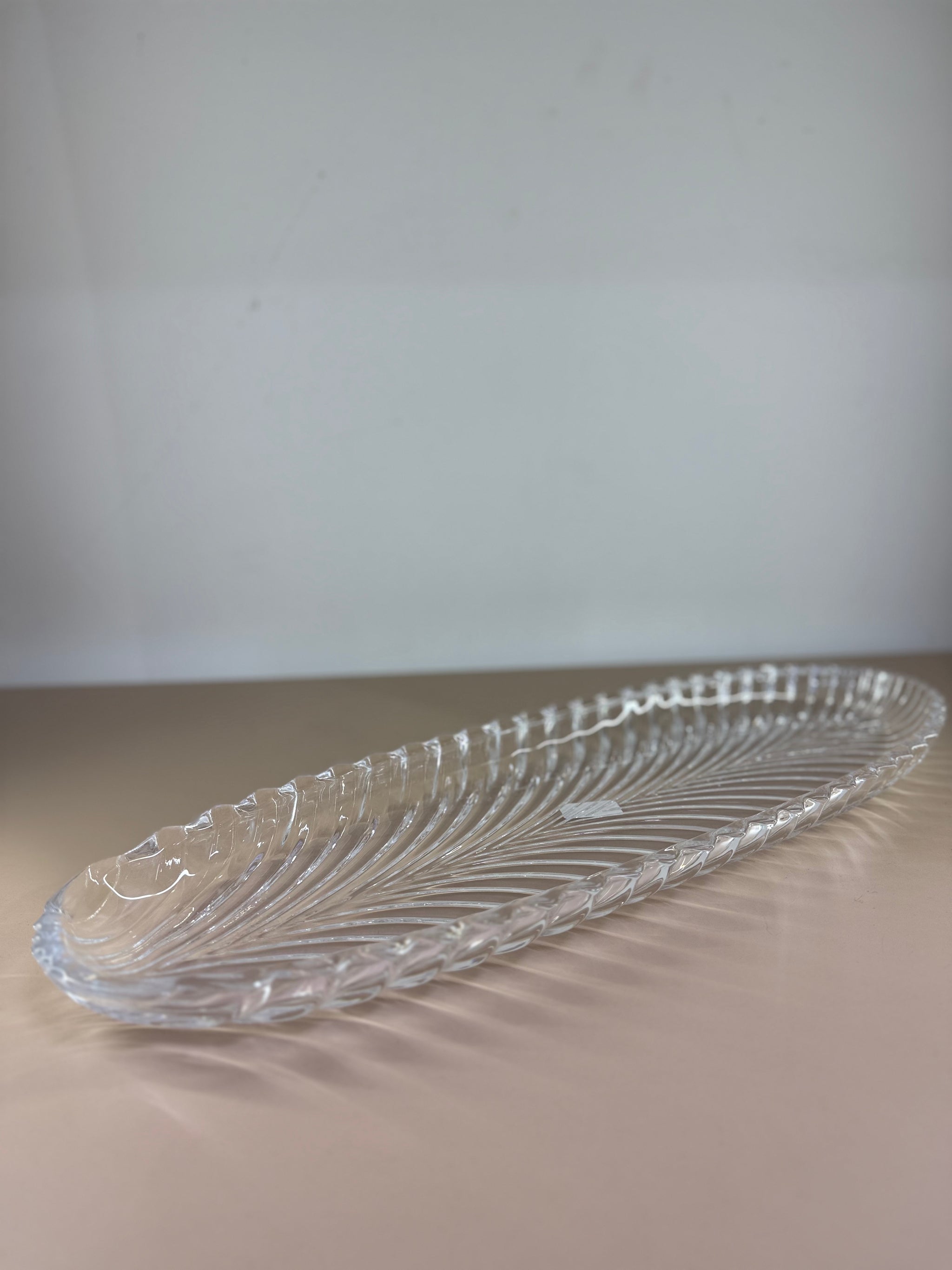PLAT OVAL EN VERRE