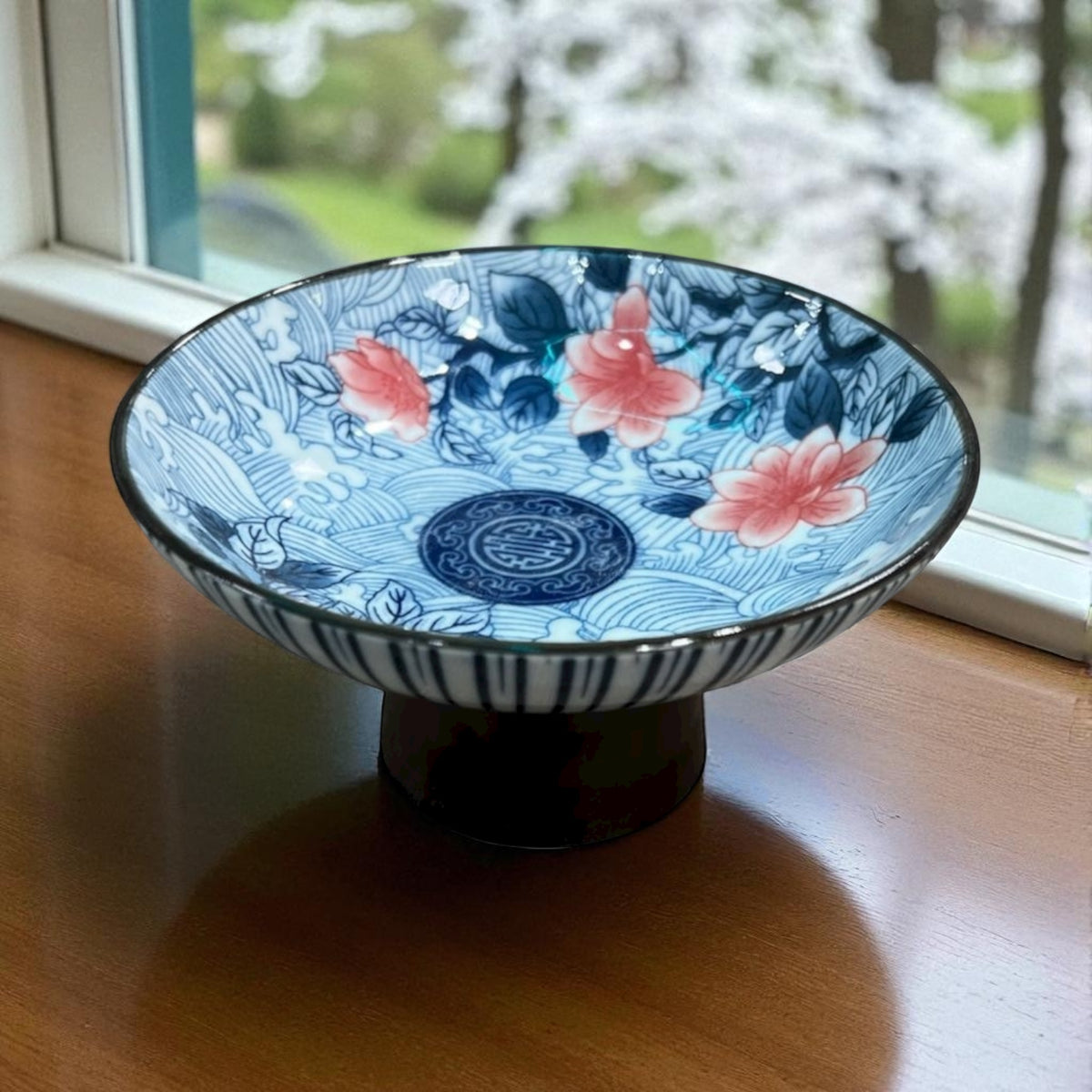 PETITE COUPE BLEU